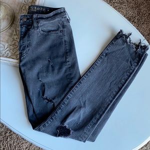 American Eagle “Flex 4” Jeans